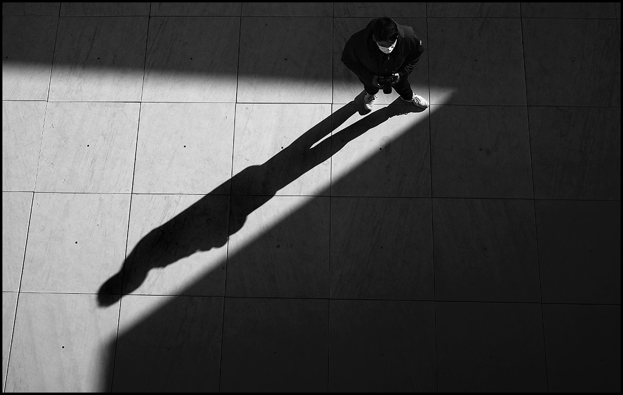 Leica 35mm ƒ/2 Summicron-M ASPH Shadow