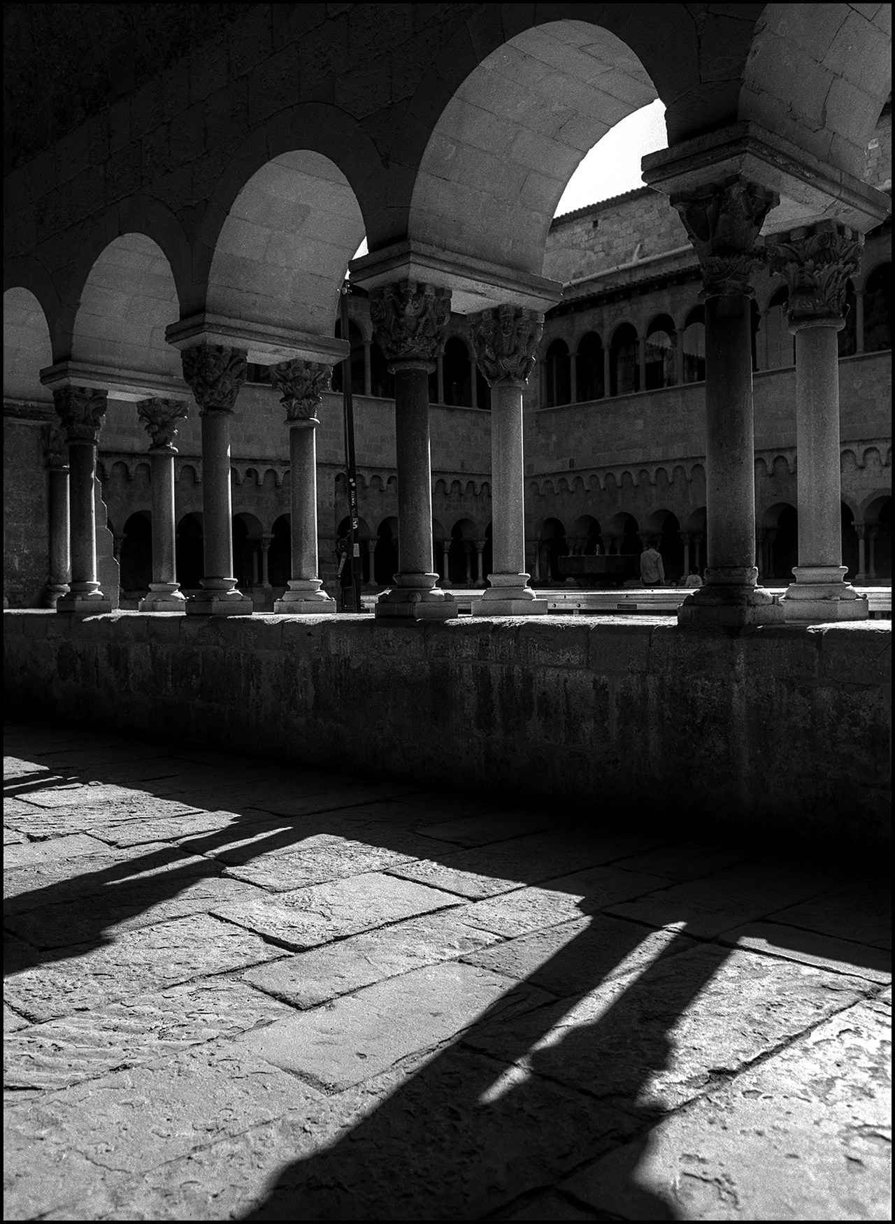 Cinemot Amália 100 D Claustre