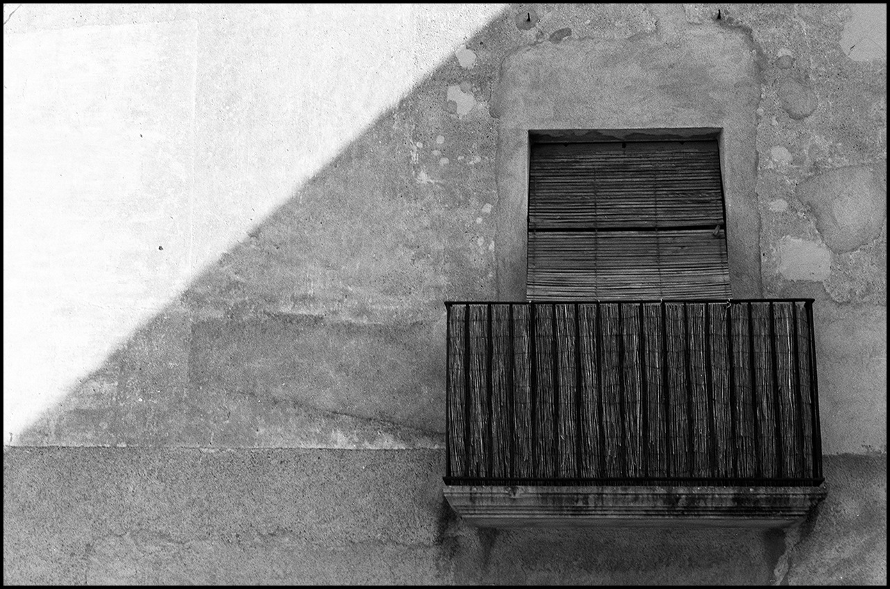 ADOX XT-3 Persiana